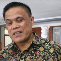 Kadinkes Kuningan, Raji